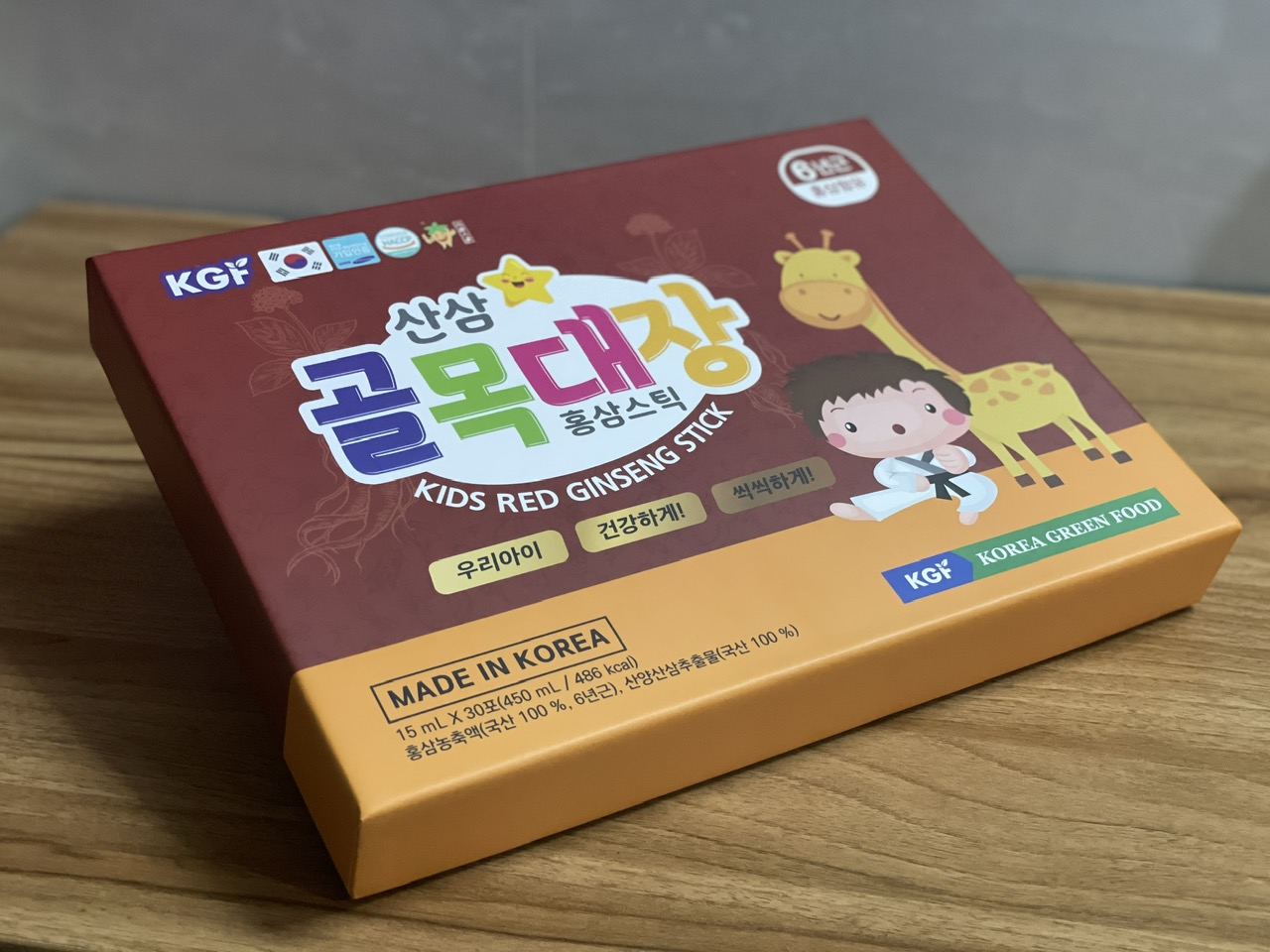 Nước hồng sâm trẻ em KGF 30 gói Baby KGF Kids Red Ginseng Stick